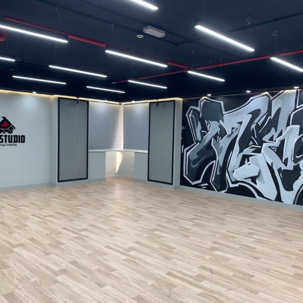 studio 06